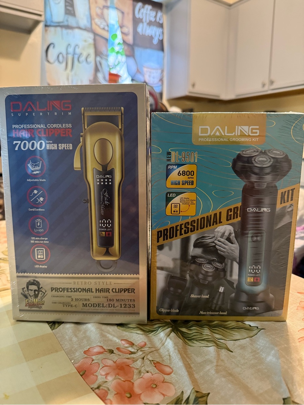 [two-pack]Darling Men’s Grooming Kit with Gold and Black Trimmer & Shaver